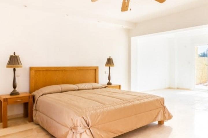 3 chambre Penthouse à vendre à San Pedro de Alcantara avec piscine garage - 349 000 € (Ref: 9447832)