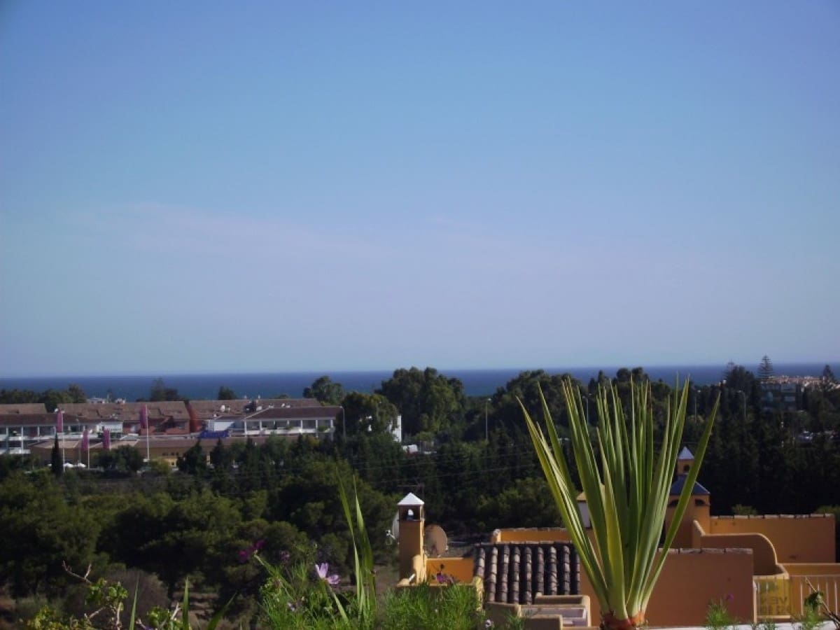 3 quarto Penthouse para venda em Marbella com piscina garagem - 599 000 € (Ref: 9447833)