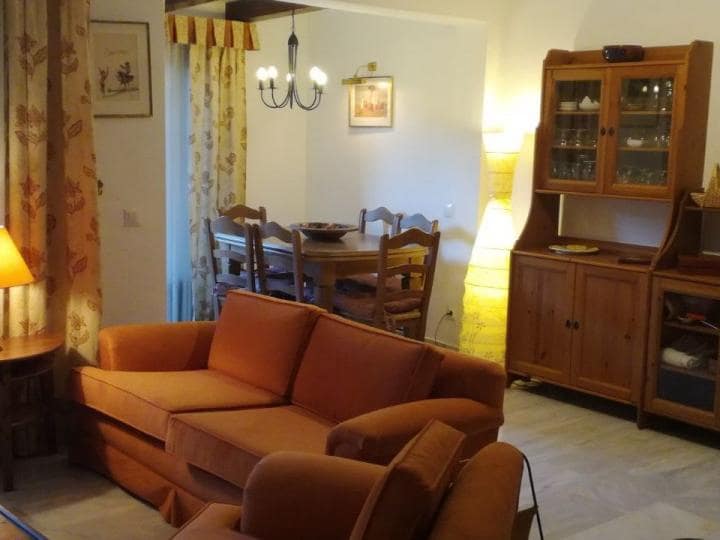 Casa de 4 habitaciones en Marbella en venta con piscina - 398.500 € (Ref: 9447835)