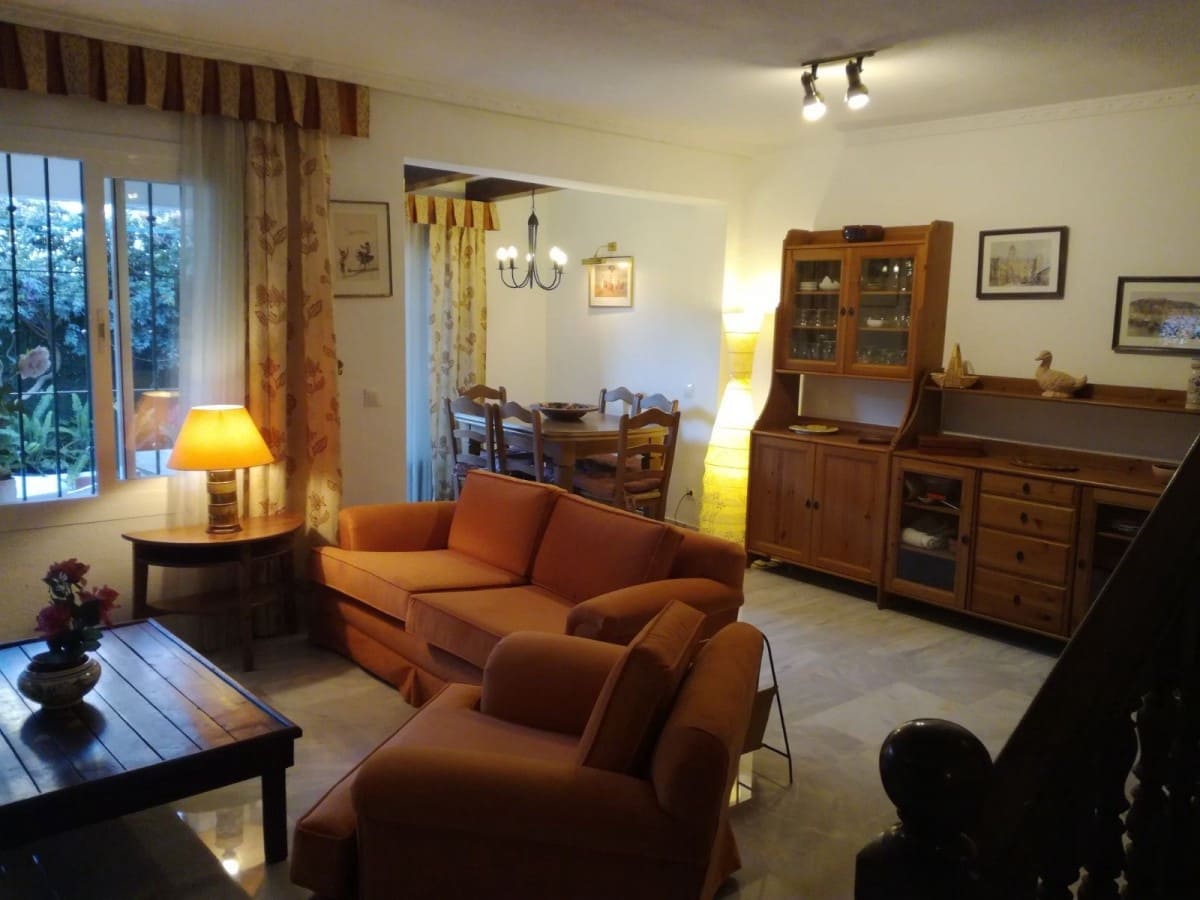 Casa de 4 habitaciones en Marbella en venta con piscina - 398.500 € (Ref: 9447835)