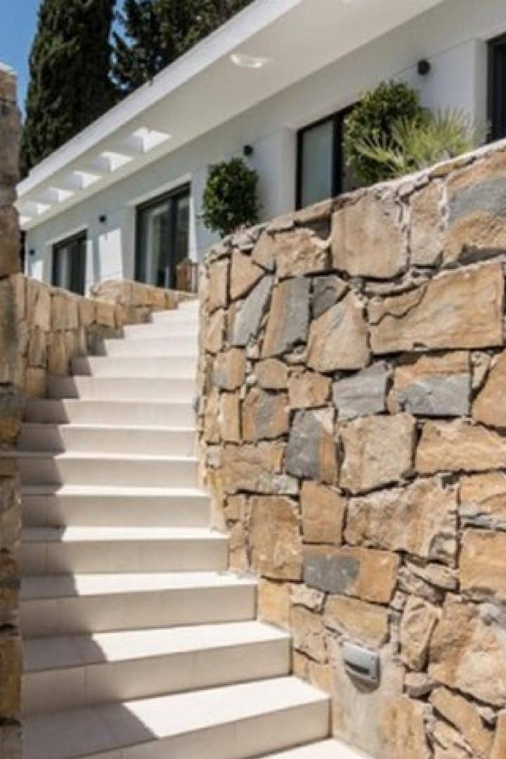 4 quarto Moradia para venda em Marbella com piscina - 1 495 000 € (Ref: 9447837)