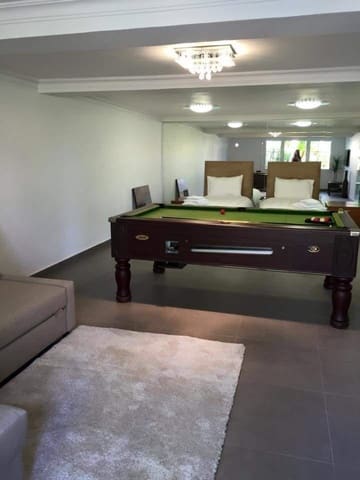 8 bedroom Villa for sale in Marbella with pool garage - € 3,500,000 (Ref: 9447841)