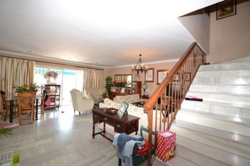 3 soverom Hus til salgs i Marbella med svømmebasseng - € 389 000 (Ref: 9447844)