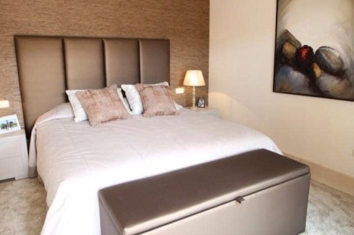 3 slaapkamer Penthouse te koop in Marbella met zwembad garage - € 1.250.000 (Ref: 9447845)