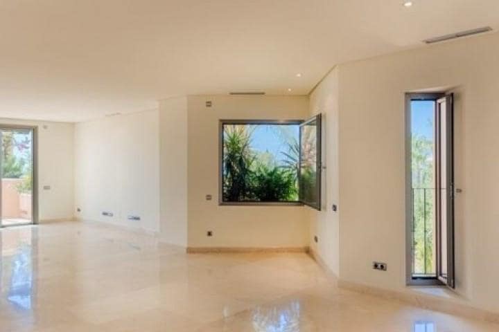 2 quarto Apartamento para venda em Marbella com piscina garagem - 895 000 € (Ref: 9447846)