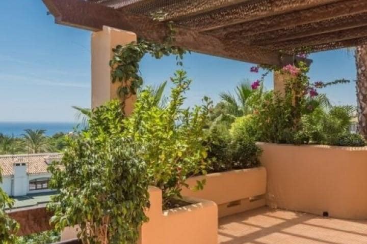 2 quarto Apartamento para venda em Marbella com piscina garagem - 895 000 € (Ref: 9447846)