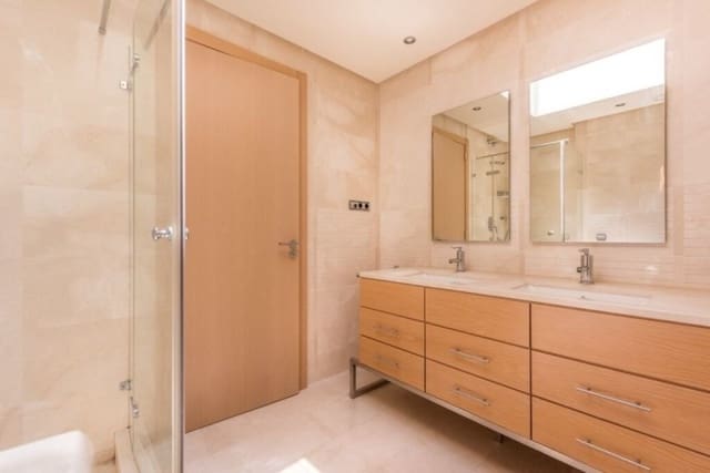 2 quarto Apartamento para venda em Marbella com piscina garagem - 895 000 € (Ref: 9447846)