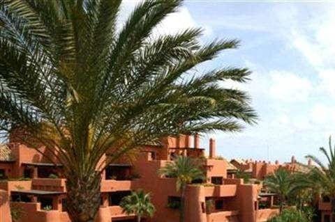 3 soveværelse Penthouse til salg i Estepona med swimmingpool - € 875.000 (Ref: 9447859)