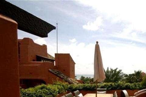 3 soveværelse Penthouse til salg i Estepona med swimmingpool - € 875.000 (Ref: 9447859)