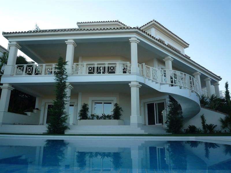 5 soverom Villa til salgs i Marbella med svømmebasseng garasje - € 3 100 000 (Ref: 9447862)