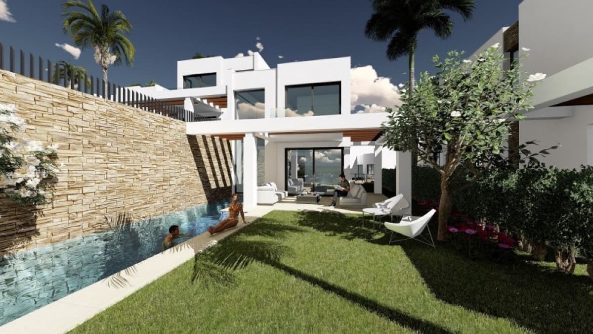 4 quarto Moradia para venda em Marbella com piscina garagem - 825 000 € (Ref: 9447874)