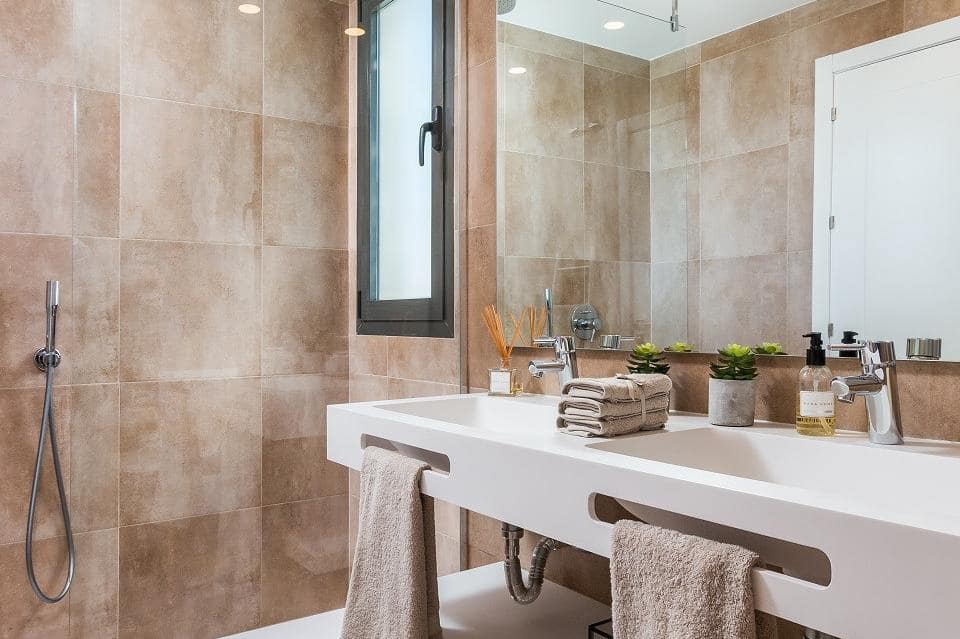 1 bedroom Penthouse for sale in Estepona with pool garage - € 218,000 (Ref: 9447880)