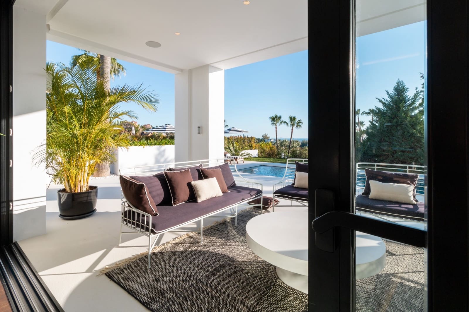 5 sypialnia Willa na sprzedaż w Nueva Andalucia z basenem garażem - 3 995 000 € (Ref: 9447893)