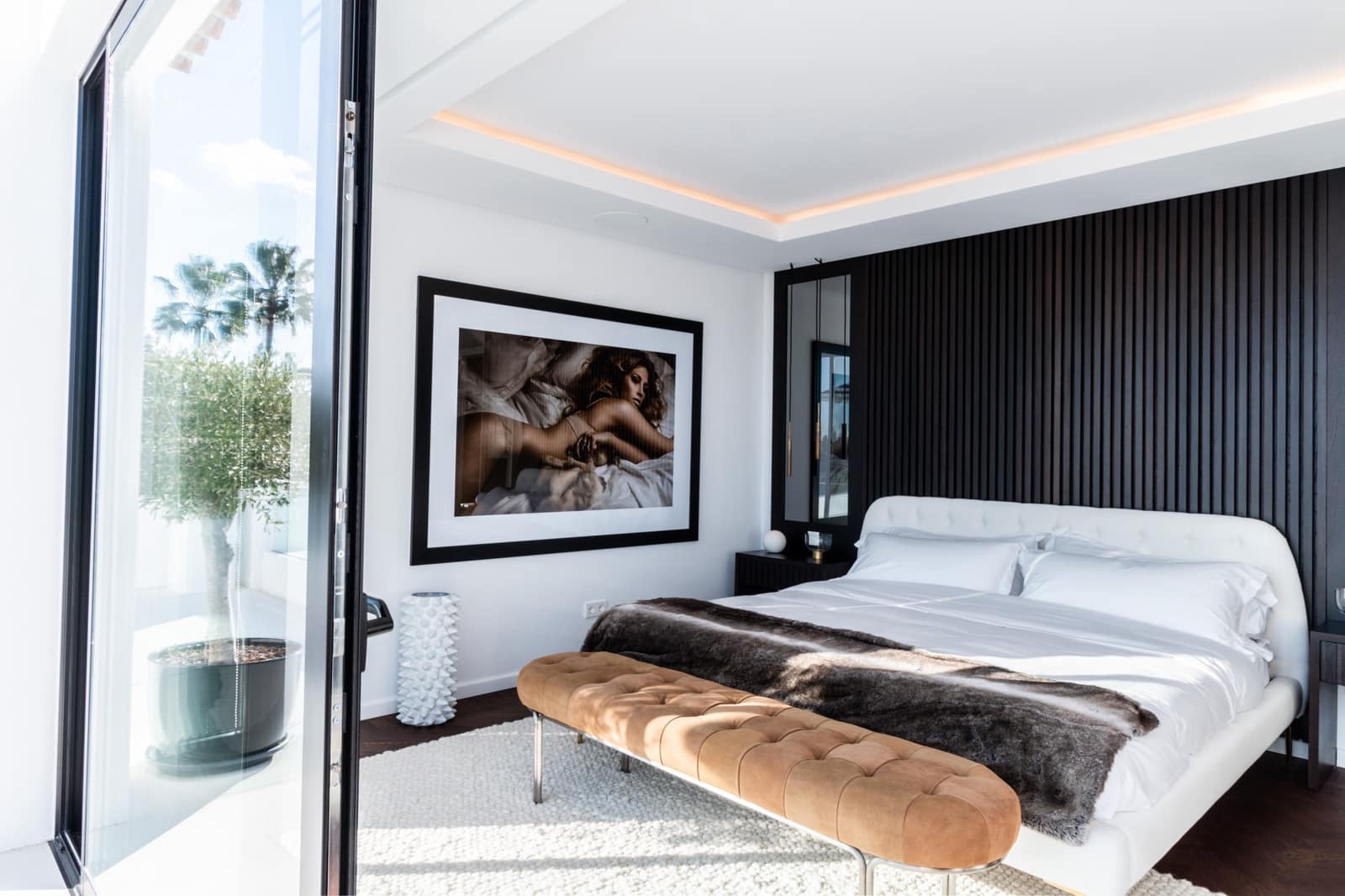 5 sypialnia Willa na sprzedaż w Nueva Andalucia z basenem garażem - 3 995 000 € (Ref: 9447893)