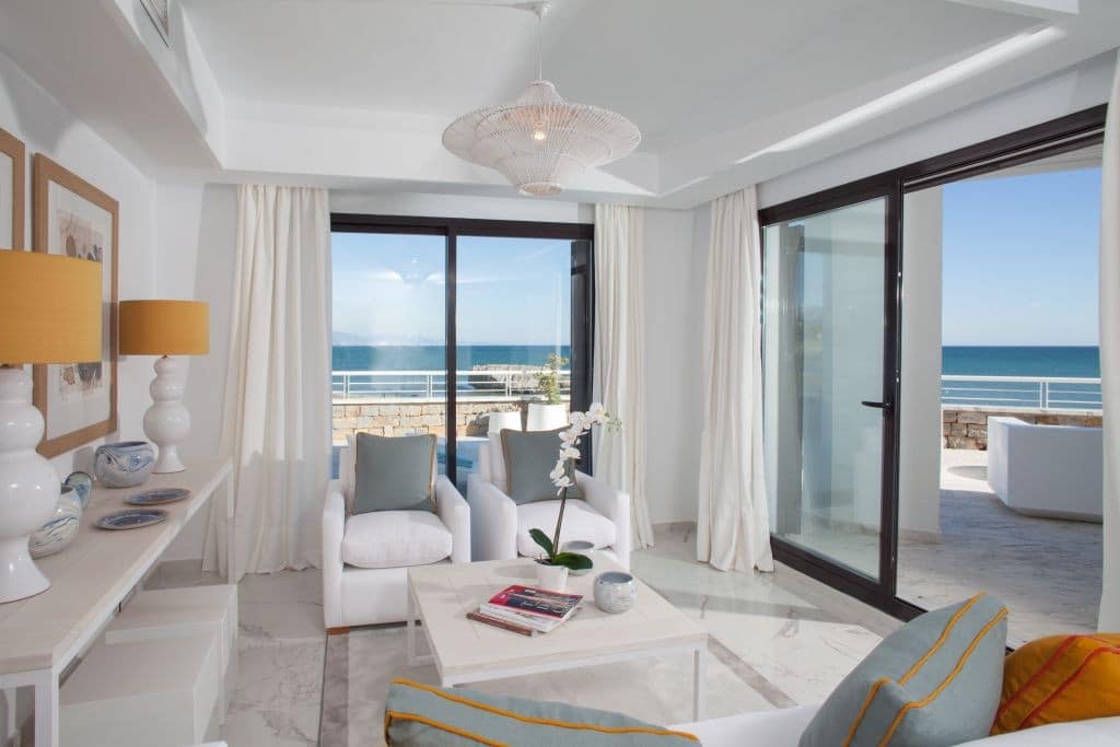 2 bedroom Apartment for sale in Casares with pool garage - € 250,000 (Ref: 9447896)