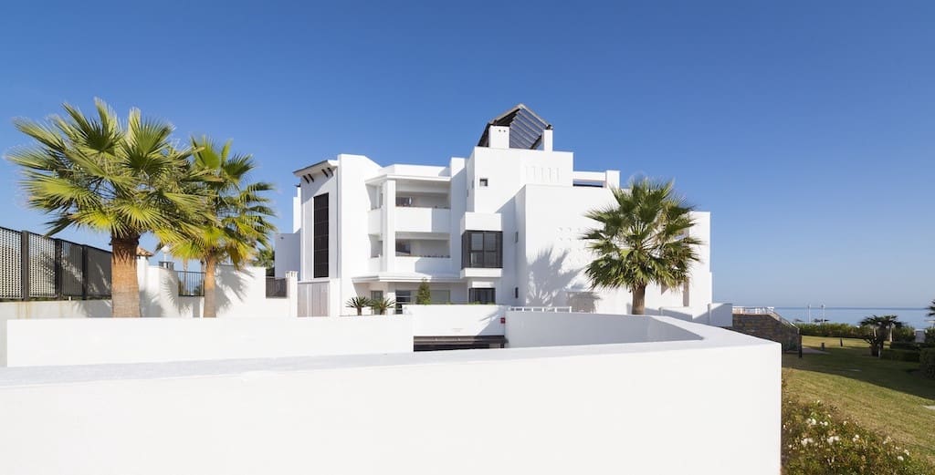2 bedroom Apartment for sale in Casares with pool garage - € 250,000 (Ref: 9447896)