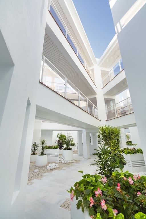 2 bedroom Apartment for sale in Casares with pool garage - € 250,000 (Ref: 9447896)