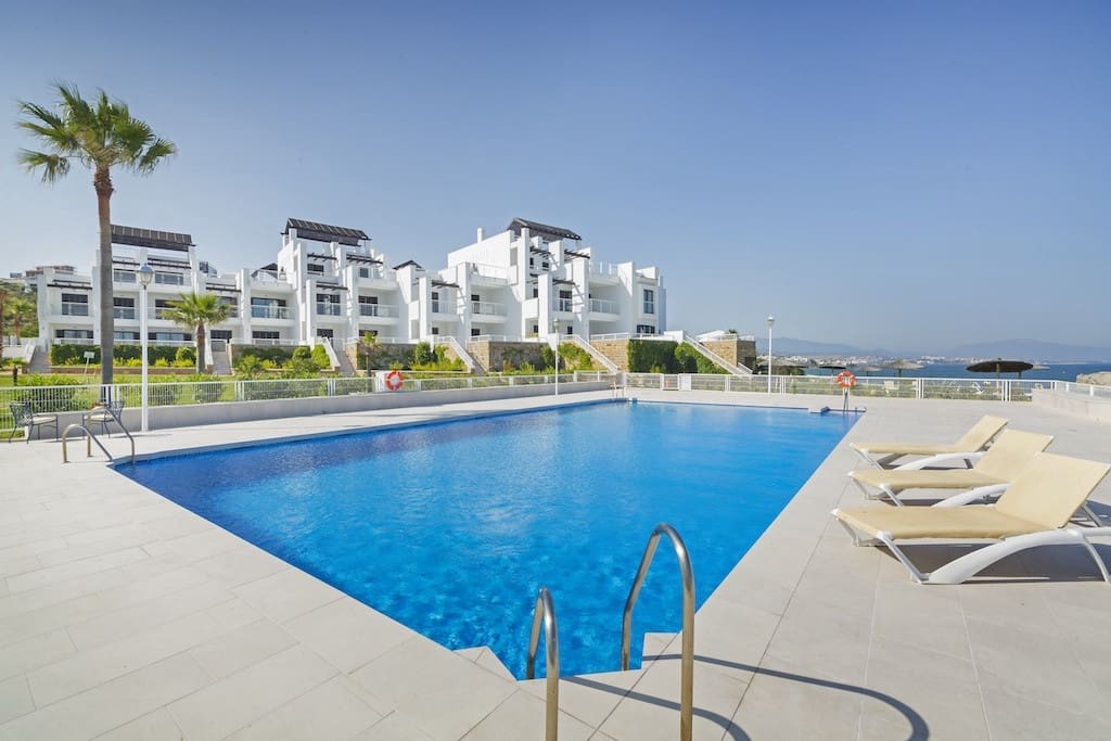 2 bedroom Apartment for sale in Casares with pool garage - € 250,000 (Ref: 9447896)