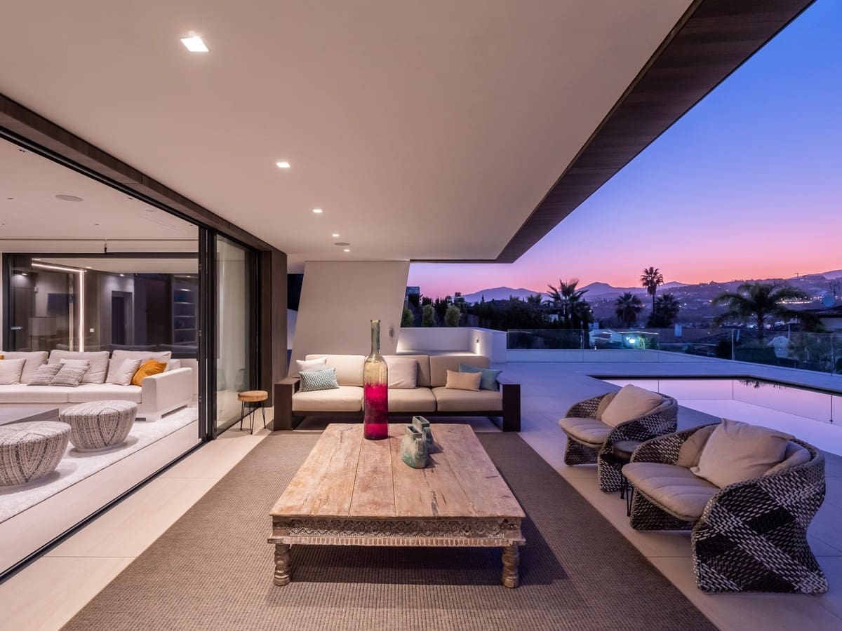 Chalet de 5 habitaciones en Nueva Andalucia en venta con piscina garaje - 3.500.000 € (Ref: 9447899)