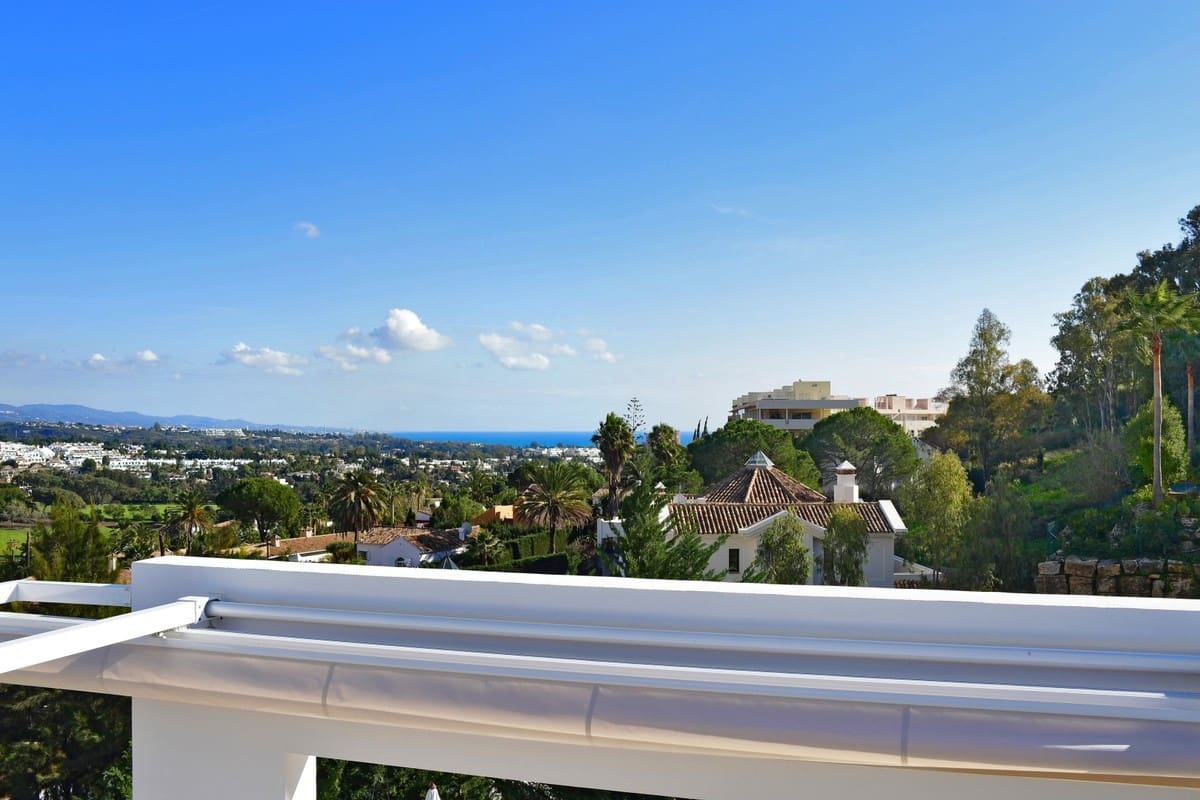 7 sovrum Villa till salu i Nueva Andalucia med pool garage - 4 400 000 € (Ref: 9447902)