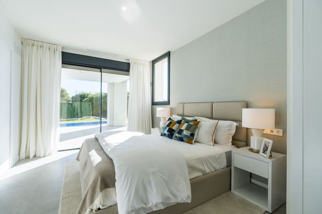 3 soveværelse Villa til salg i Marbella med swimmingpool garage - € 980.000 (Ref: 9447909)