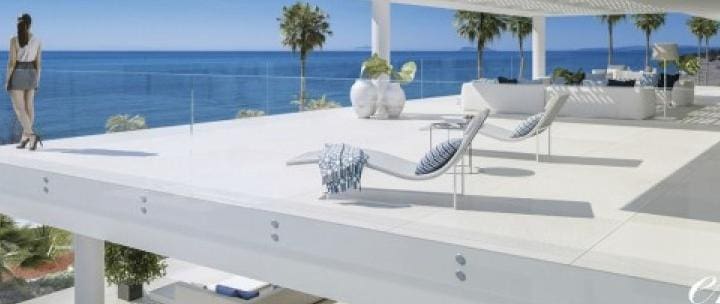 Apartamento de 3 habitaciones en Marbella en venta con piscina - 2.675.000 € (Ref: 9447916)