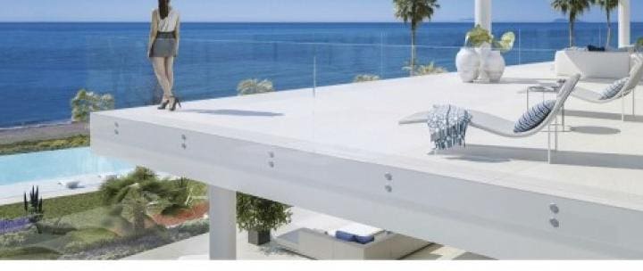 Apartamento de 3 habitaciones en Marbella en venta con piscina - 2.675.000 € (Ref: 9447916)