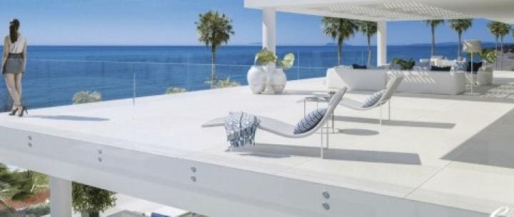 Apartamento de 3 habitaciones en Marbella en venta con piscina - 2.675.000 € (Ref: 9447916)
