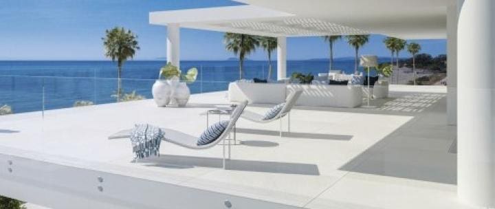 Apartamento de 3 habitaciones en Marbella en venta con piscina - 2.675.000 € (Ref: 9447916)