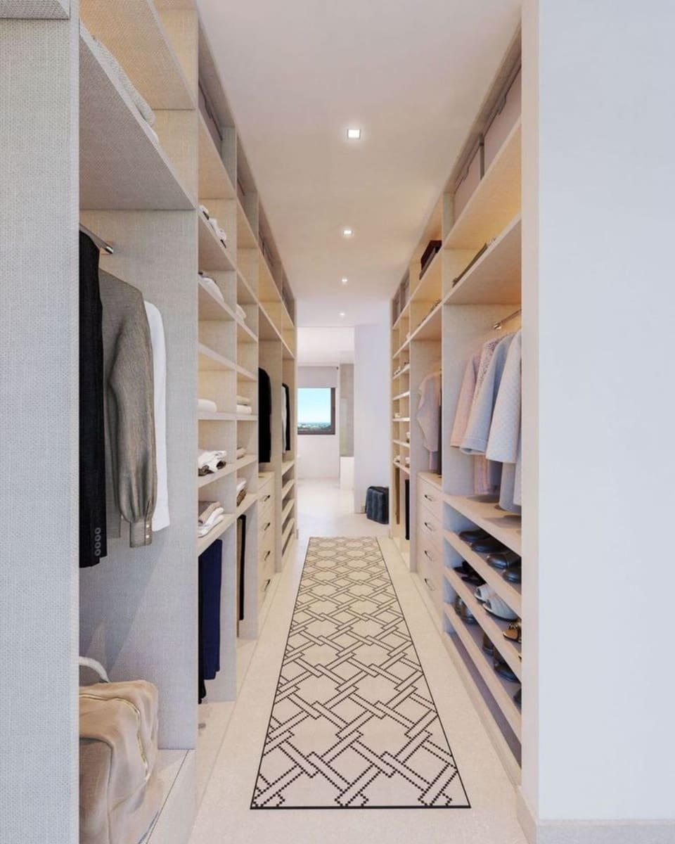 3 makuuhuone Huvila myytävänä paikassa Estepona mukana uima-altaan 
autotalli - 1 100 000 € (Ref: 9447940)