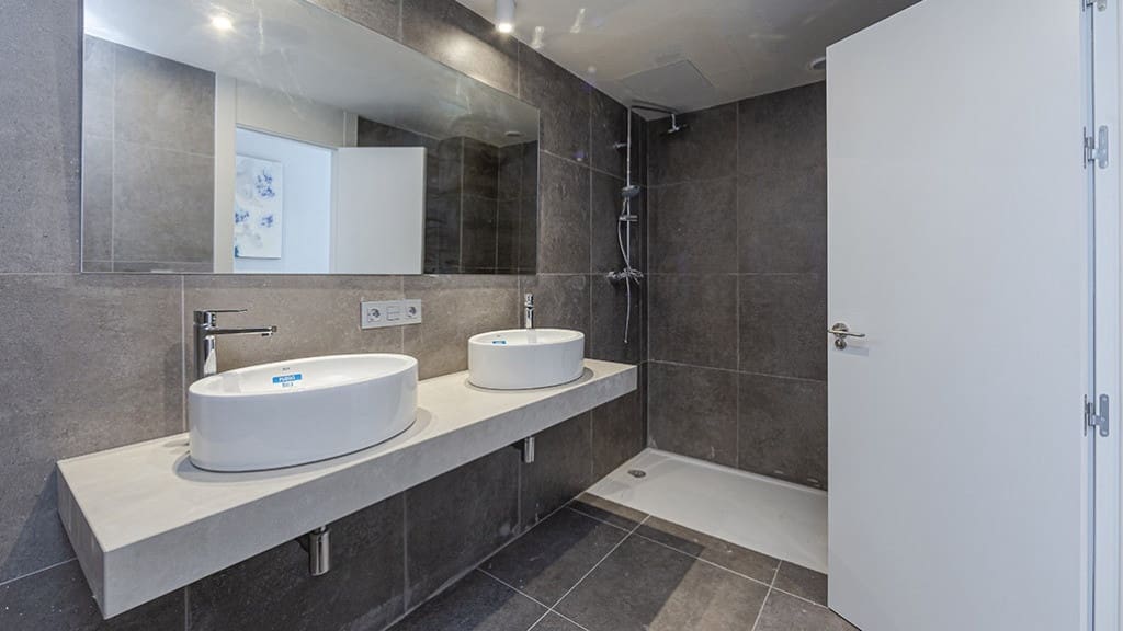 2 bedroom Apartment for sale in Manilva with pool garage - € 299,000 (Ref: 9447941)