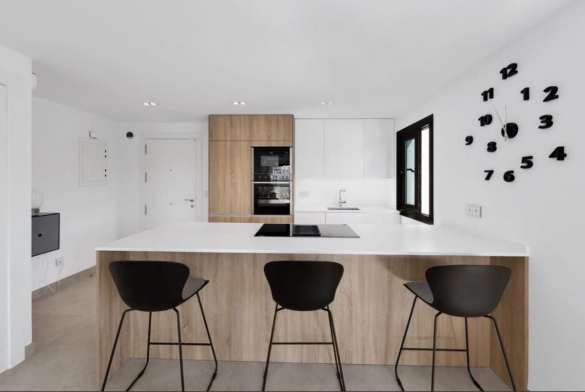 3 soverom Leilighet til salgs i Puerto Banus med svømmebasseng - € 695 000 (Ref: 9447958)