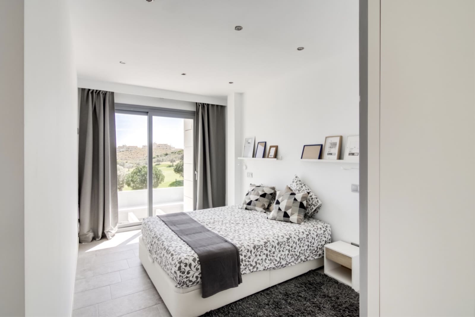 3 sypialnia Willa na sprzedaż w Marbella z basenem garażem - 850 000 € (Ref: 9447967)