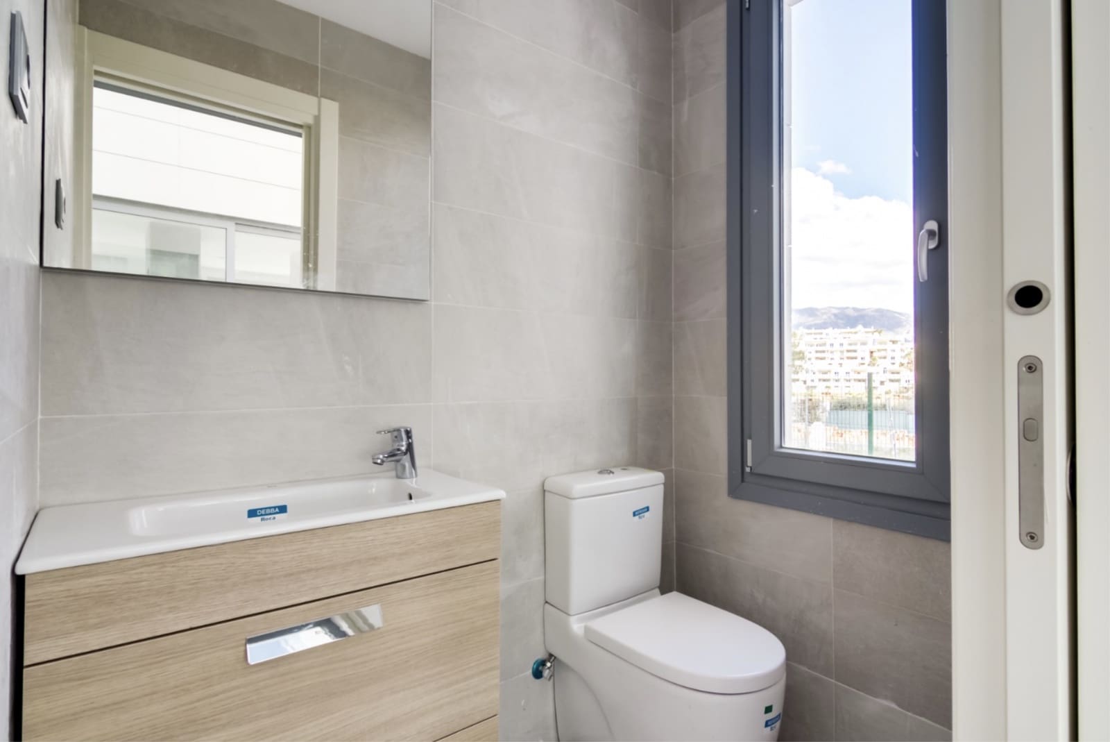 3 sypialnia Willa na sprzedaż w Marbella z basenem garażem - 850 000 € (Ref: 9447967)