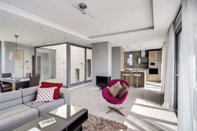 3 sypialnia Willa na sprzedaż w Marbella z basenem garażem - 850 000 € (Ref: 9447967)