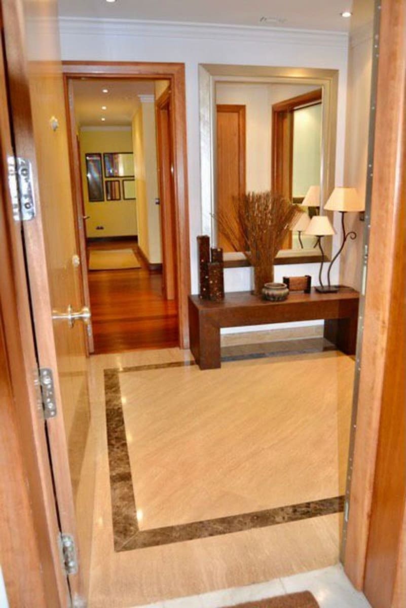 4 Zimmer Apartment zu verkaufen in Marbella mit Pool Garage - 1.155.000 € (Ref: 9447975)