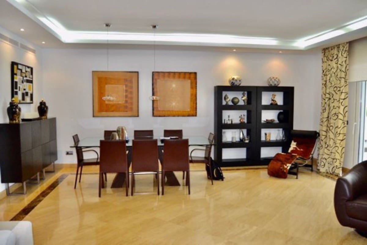 4 Zimmer Apartment zu verkaufen in Marbella mit Pool Garage - 1.155.000 € (Ref: 9447975)