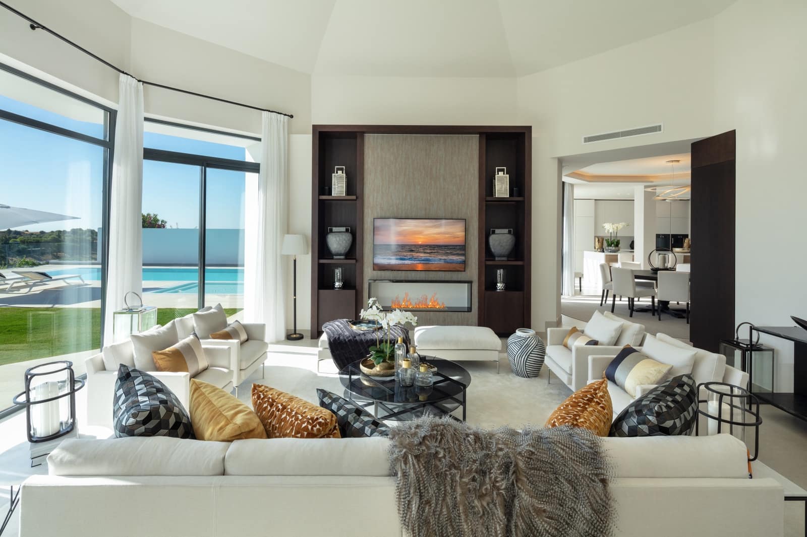 5 bedroom Villa for sale in Marbella with pool garage - € 3,950,000 (Ref: 9447982)