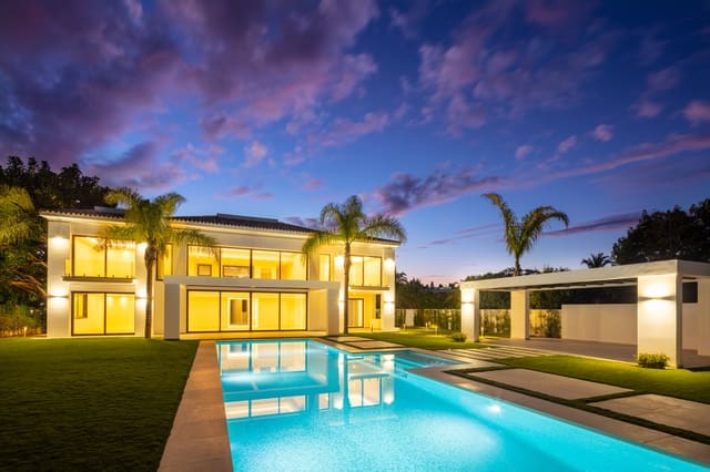 5 sypialnia Willa na sprzedaż w Marbella z basenem garażem - 3 900 000 € (Ref: 9447993)