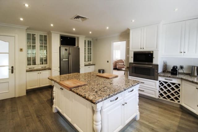 5 slaapkamer Villa te koop in Nueva Andalucia, Marbella met zwembad garage - € 3.200.000 (Ref: 9447996)