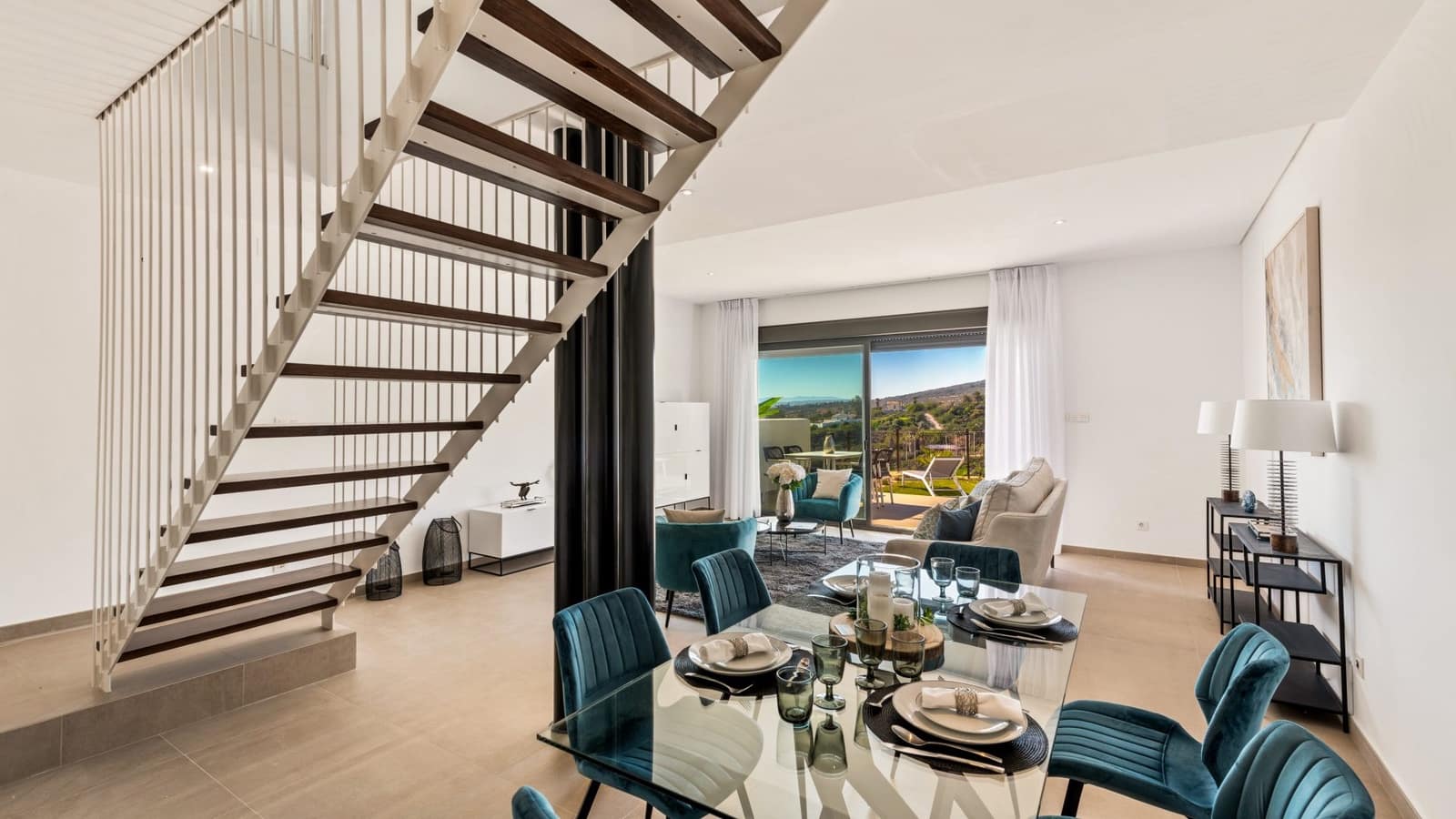 3 sypialnia Willa na sprzedaż w Marbella z basenem garażem - 268 000 € (Ref: 9448005)