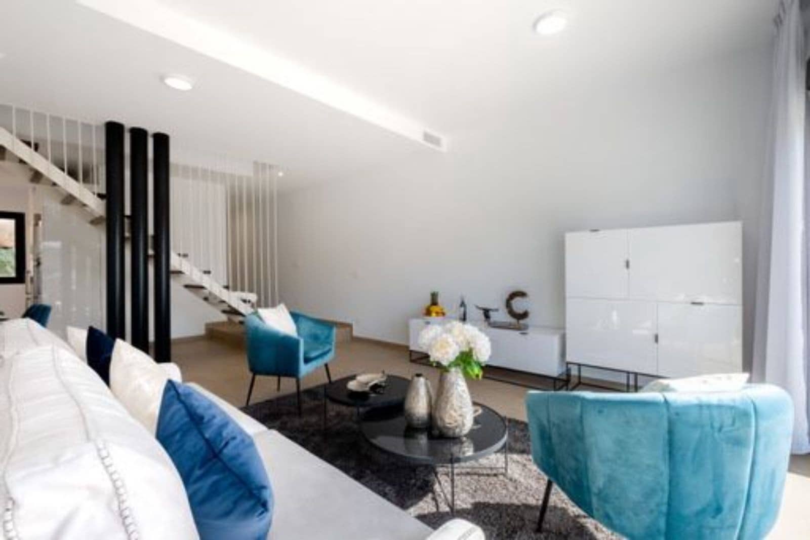 3 sypialnia Willa na sprzedaż w Marbella z basenem garażem - 268 000 € (Ref: 9448005)