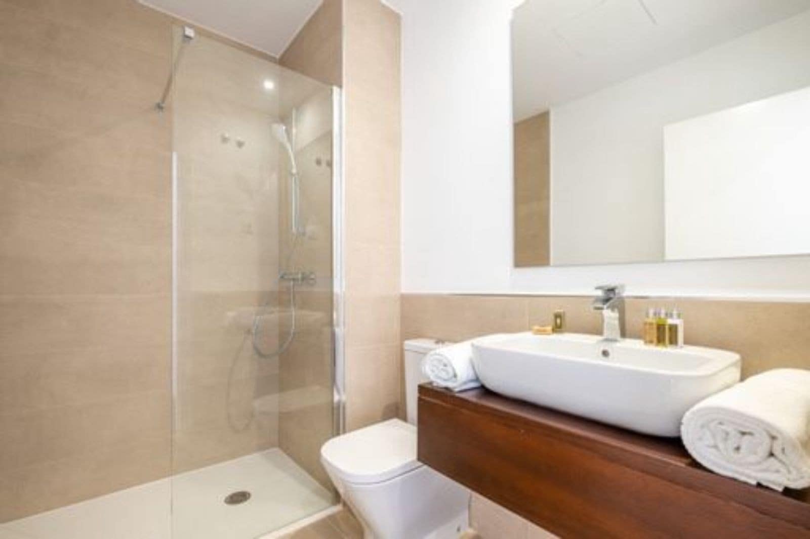 Chalet de 3 habitaciones en Estepona en venta con piscina garaje - 268.000 € (Ref: 9448006)