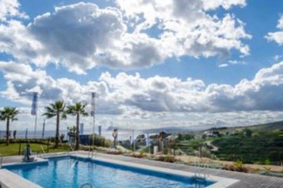 3 sypialnia Willa na sprzedaż w Marbella z basenem garażem - 268 000 € (Ref: 9448007)