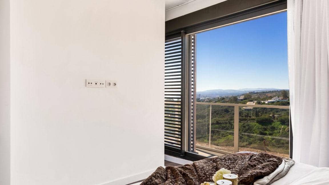 3 sypialnia Willa na sprzedaż w Marbella z basenem garażem - 268 000 € (Ref: 9448007)