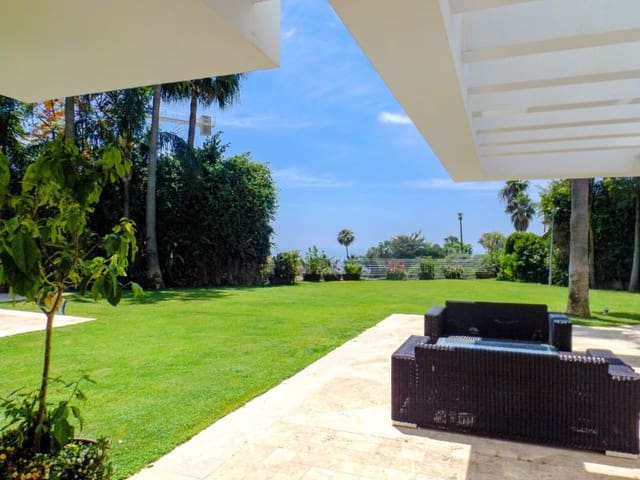 6 bedroom Villa for sale in Marbella with pool garage - € 6,595,000 (Ref: 9448044)