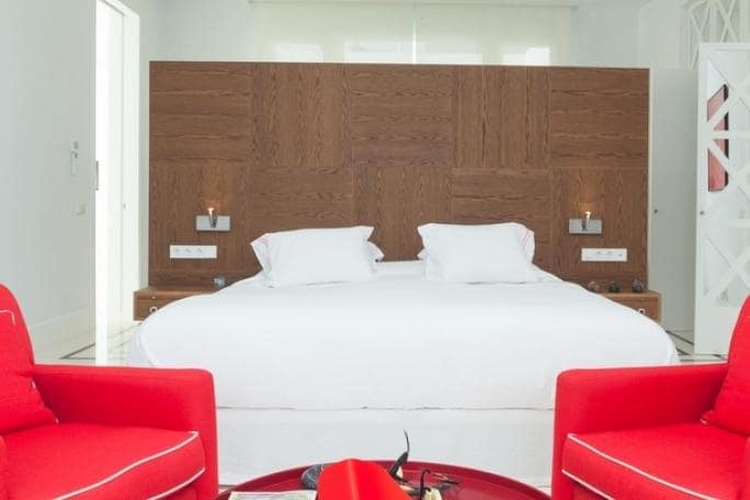 7 sovrum Villa till salu i Guadalmina med pool garage - 5 950 000 € (Ref: 9448045)