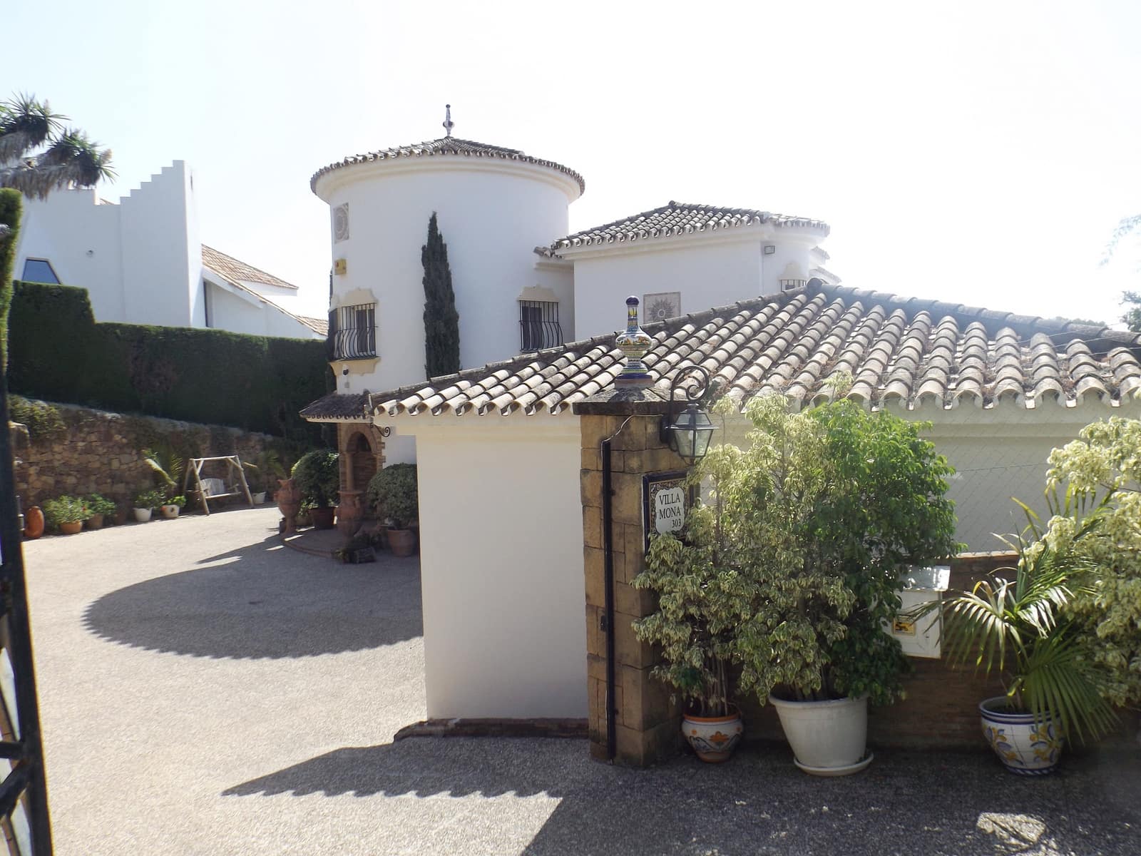 Chalet de 7 habitaciones en Marbella en venta con piscina garaje - 1.990.000 € (Ref: 9448046)