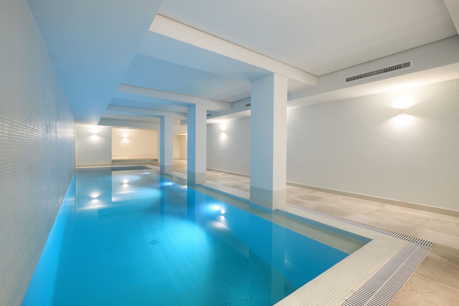 5 bedroom Villa for sale in Marbella with pool garage - € 7,350,000 (Ref: 9448059)