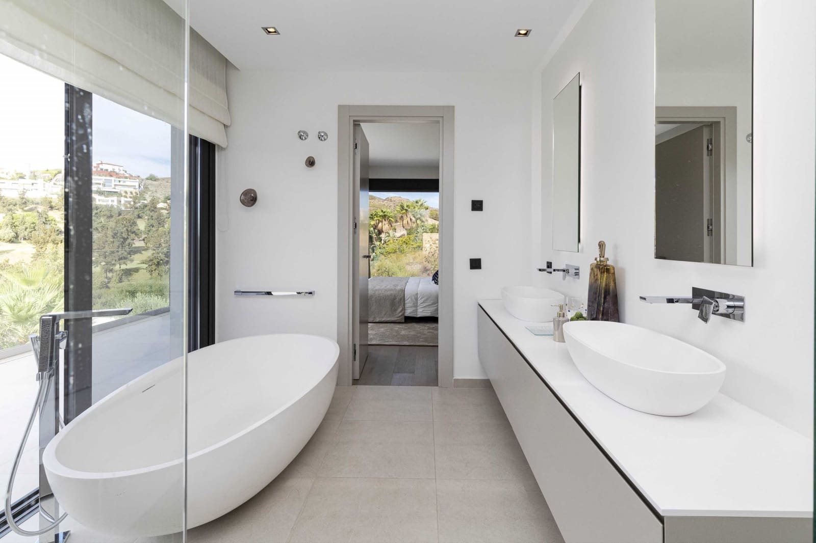 5 soverom Villa til salgs i Mijas Costa med svømmebasseng garasje - € 2 690 000 (Ref: 9448061)